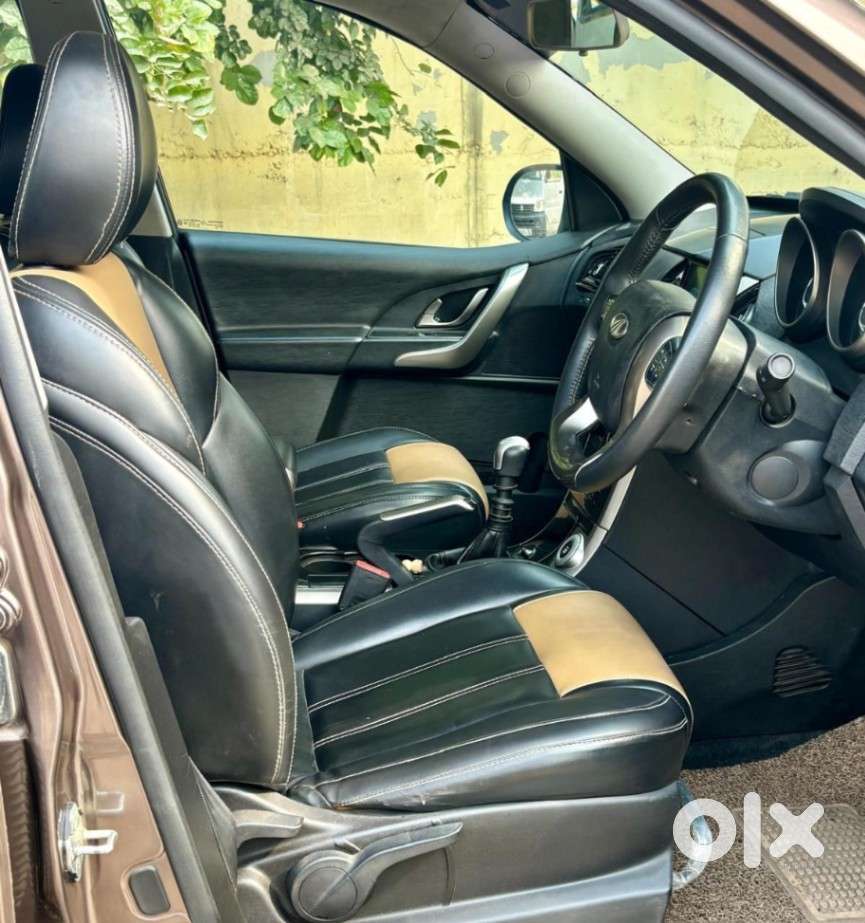 Mahindra Xuv500 W9, 2020