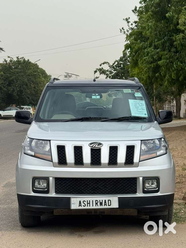 Mahindra Tuv 300 T10 Opt Dual Tone, 2019, Diesel