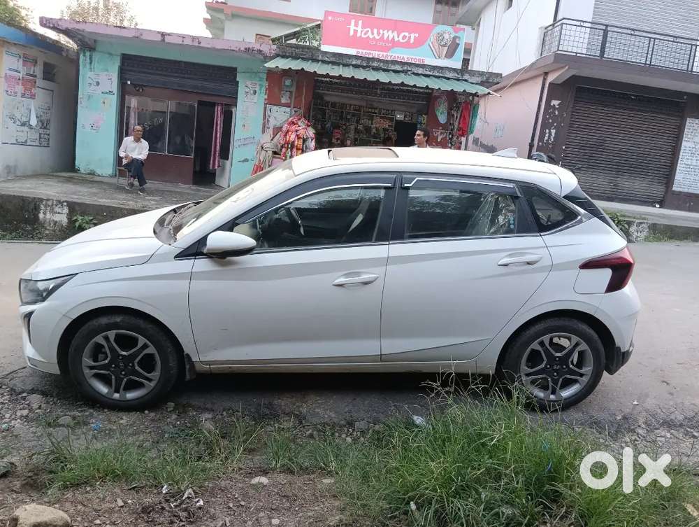 Hyundai I20 Sportz Petrol Manual 2025