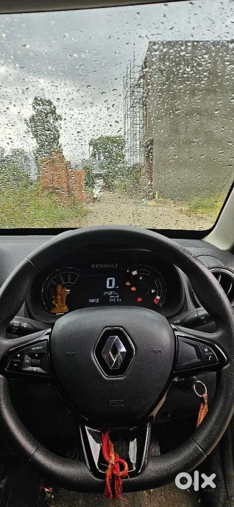 Renault Kwid Climber 2023 (doctor Driven Car )