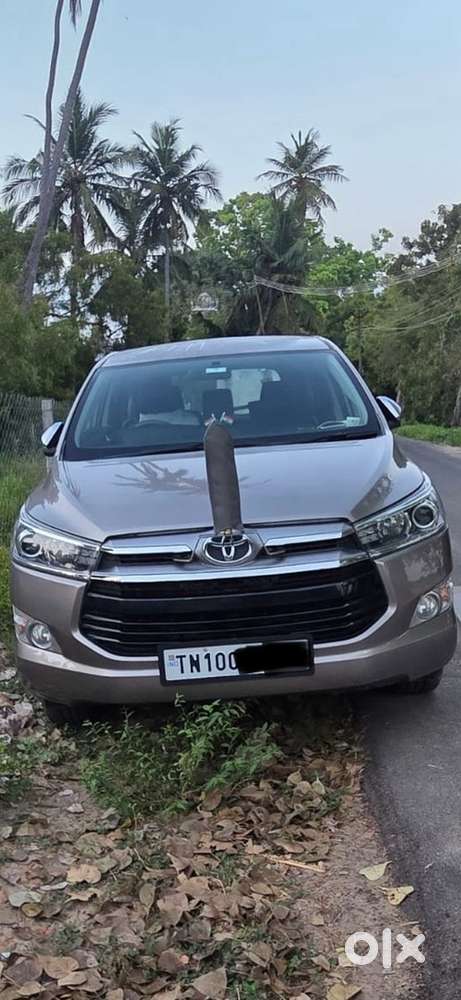 Toyota Innova Crysta 2017 Diesel Well Maintained