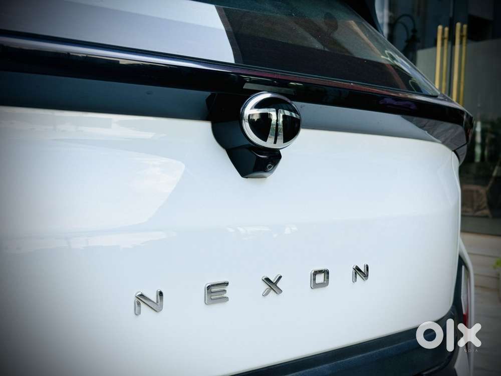 Tata Nexon Creative Plus 1.2 Revotron Petrol 7dca, 2025, Petrol