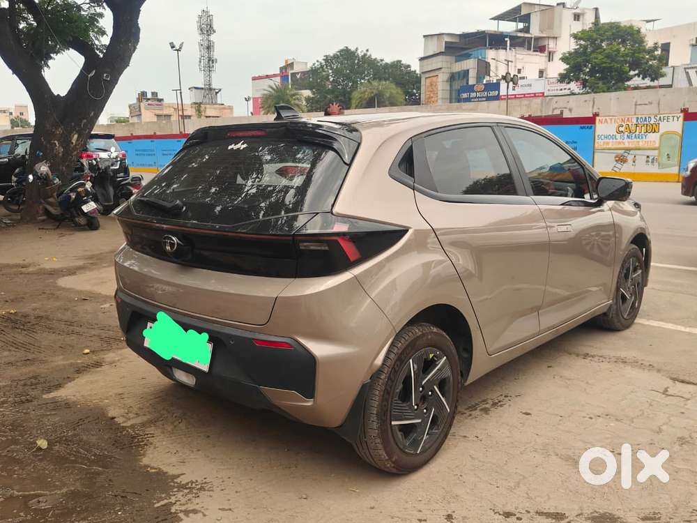 Tata Altroz, 2026, Petrol