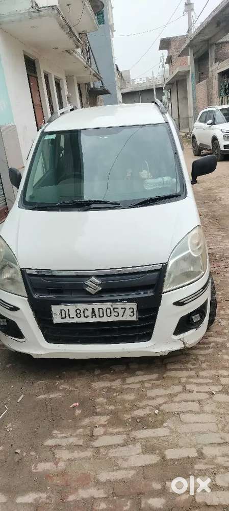 बेहतरीन कंडीशन में Ac Chilled 90%टायर ।सील्ड इंजन