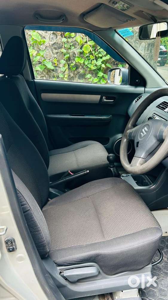 Maruti Suzuki Swift Vxi Bsiii, 2006, Petrol
