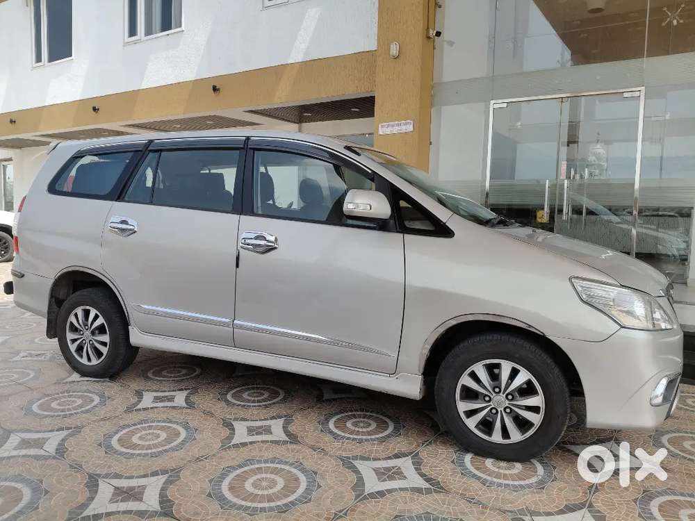 Toyota Innova 2015 Diesel 155000 Km Driven