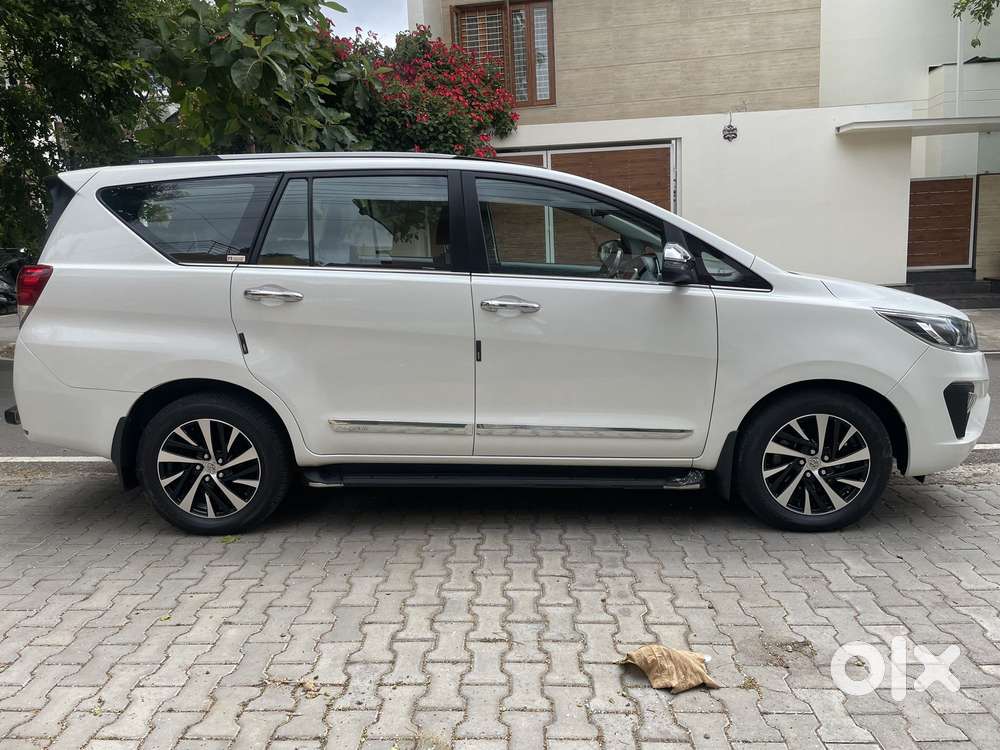 Toyota Innova Crysta 2.4 Z 7 Str, 2022, Diesel
