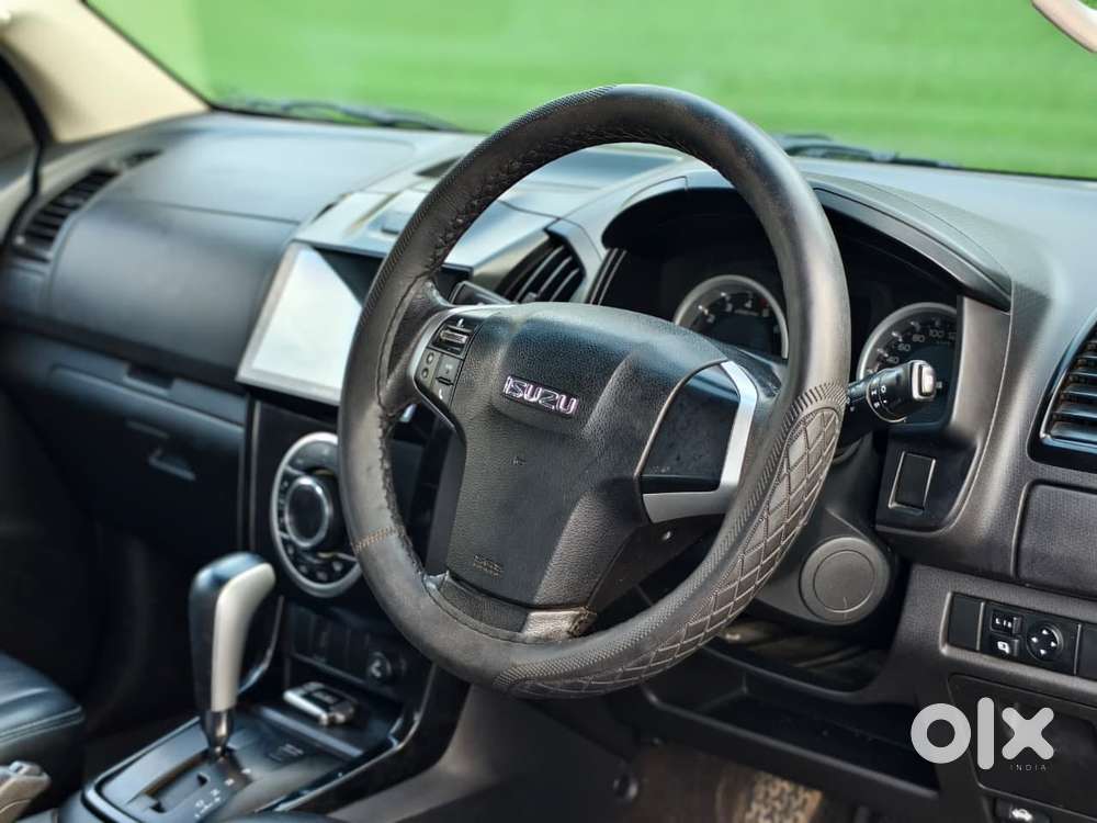 Isuzu D-max V-cross, 2022, Diesel