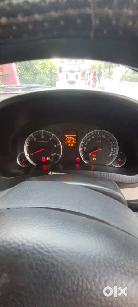 Maruti Suzuki Swift Dzire 2015