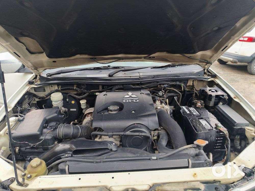 Mitsubishi Pajero Sport 2.5 Manual, 2012, Diesel