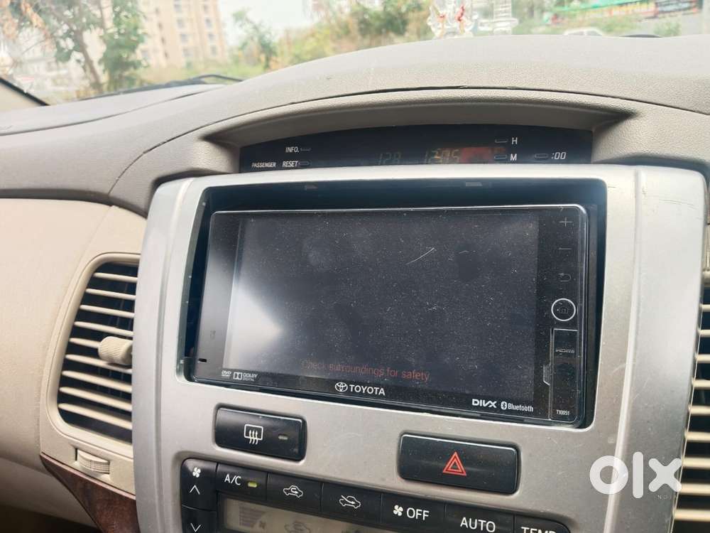 Toyota Innova 2.5 V 8 Str, 2013, Diesel