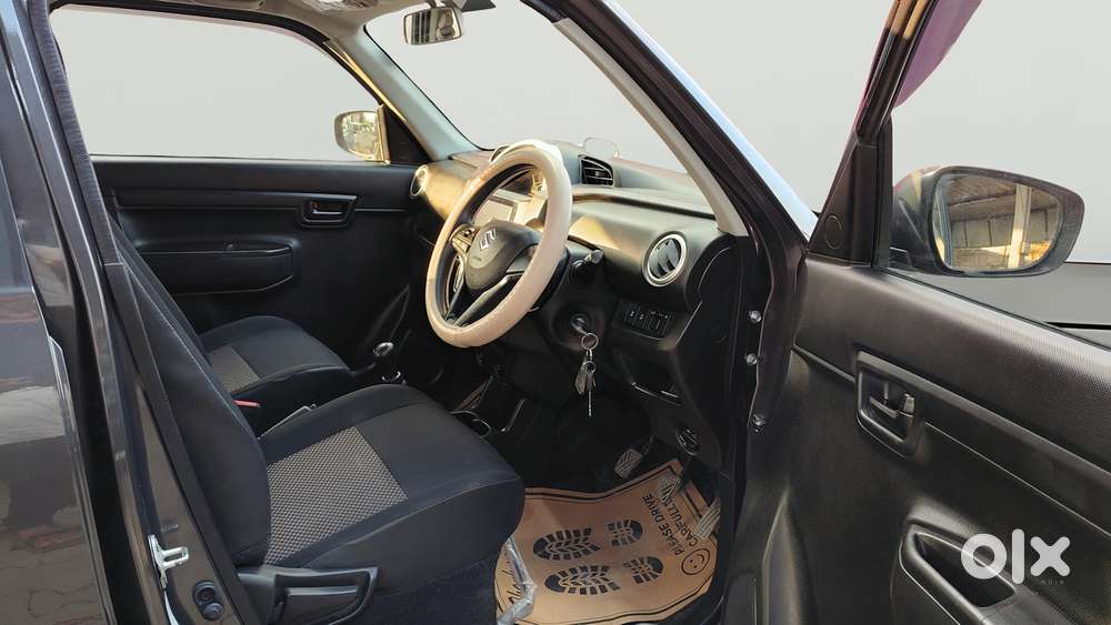 Maruti Suzuki S-presso Vxi Plus, 2025, Petrol