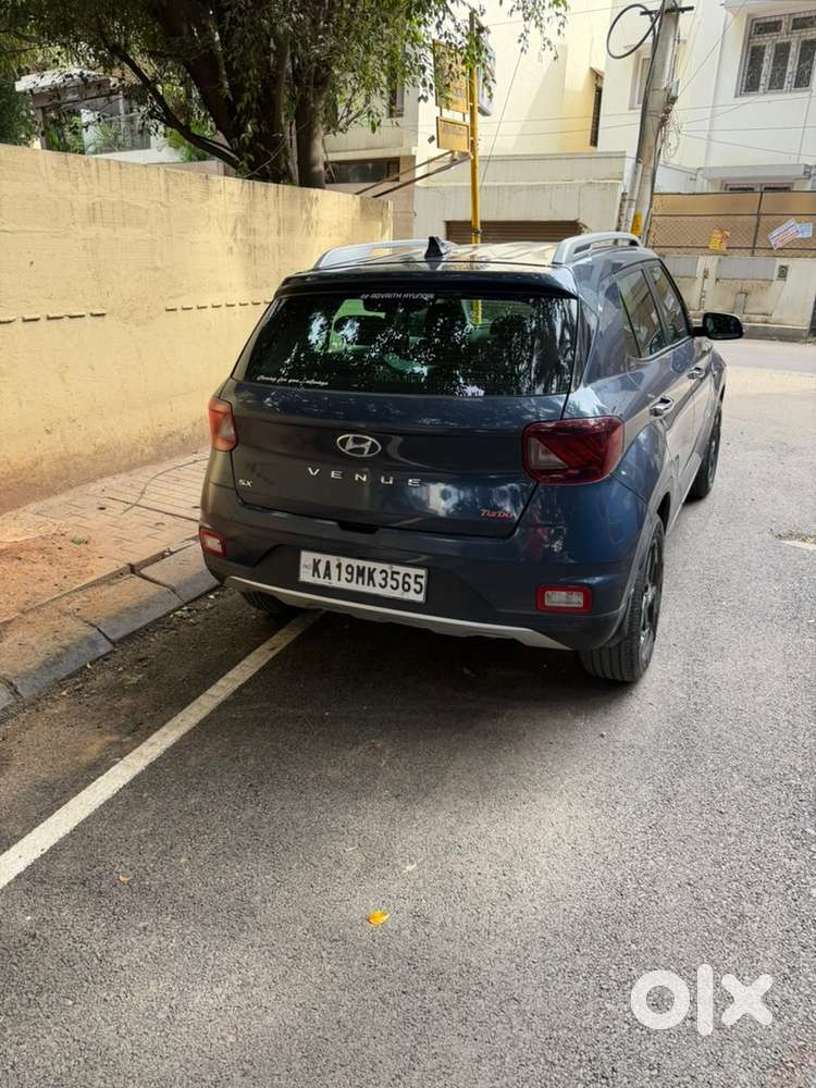 Hyundai Venue Petrol 2019