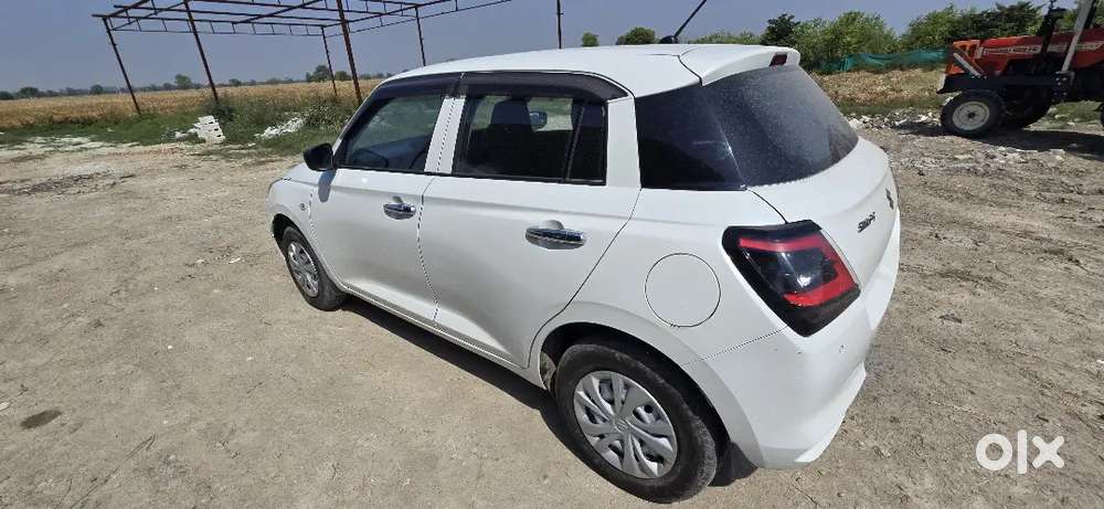 Maruti Suzuki Swift 2025 Petrol 27000 Km Driven