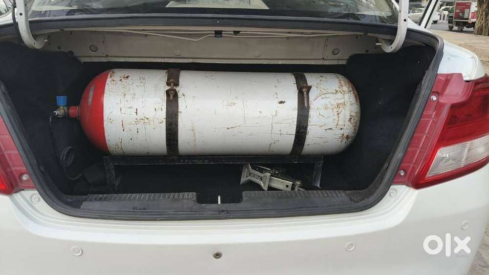Maruti Suzuki Swift Dzire Lxi Option, 2017, Cng & Hybrids