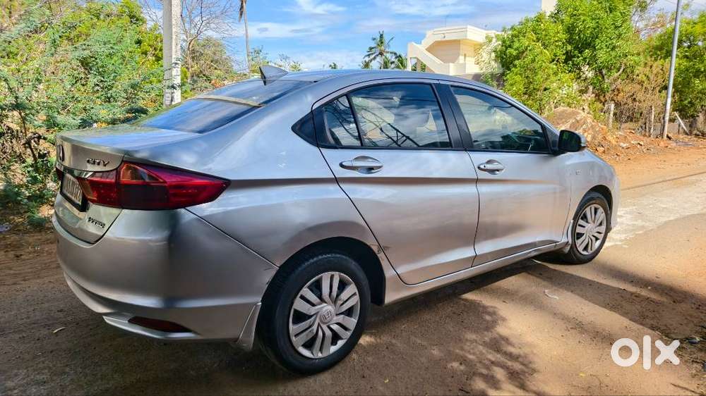 Honda City 2014 I-vtec Petrol Manual  84,000 Km  Well Maintained  ₹
