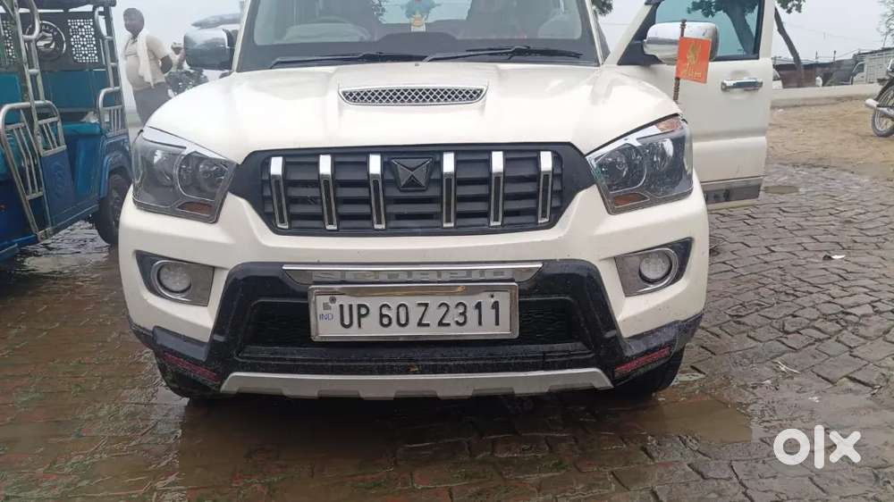 Mahindra Scorpio 2.2 Hybrid 2015