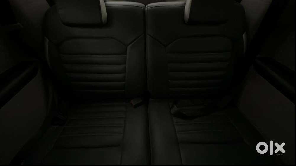 Renault Triber Rxz, 2022, Petrol