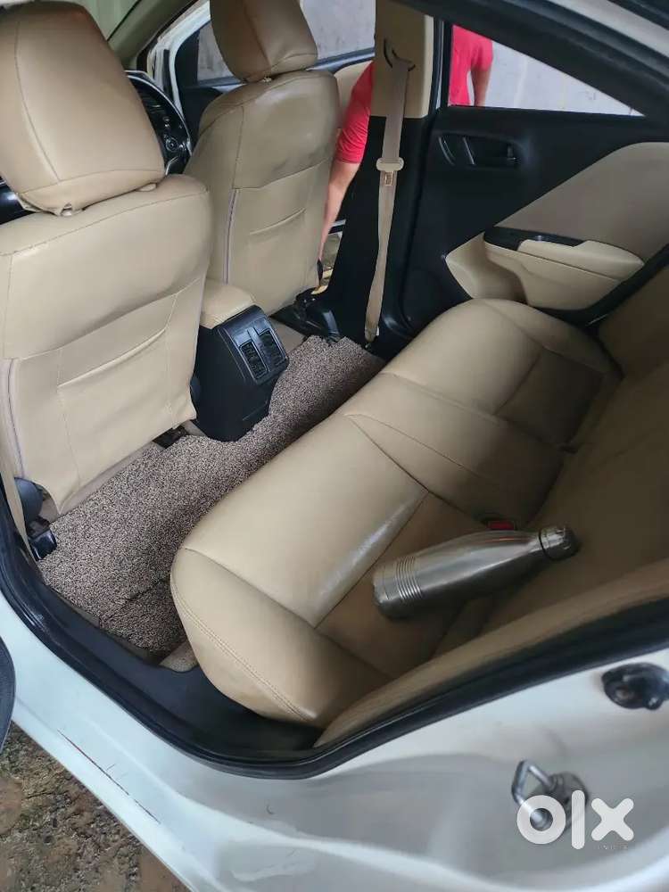 Petrol Cng Very Good Condition Best Stero Ladar Seet Vover  Alloy.
