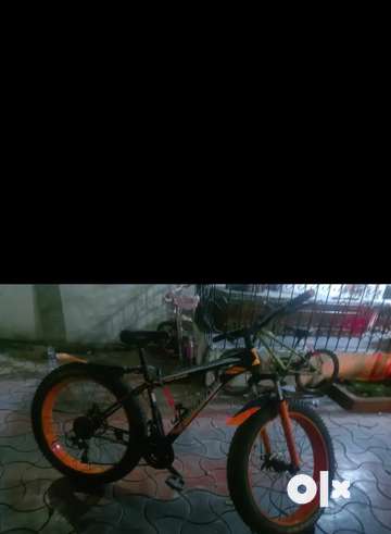 Fat tyre bicycle brought at price 20 000 we want 9000 Bicycles