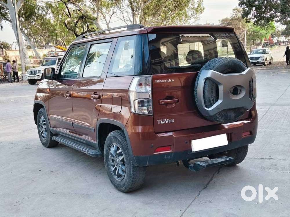 Mahindra Tuv 300