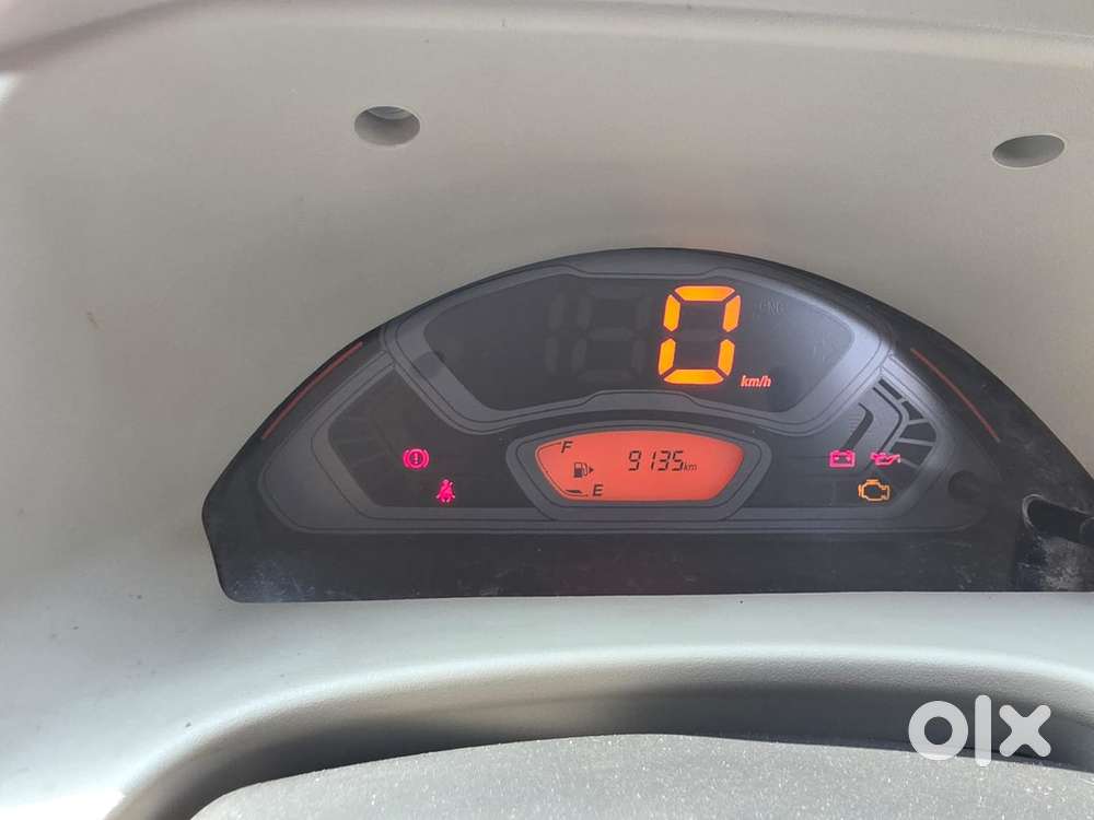 Maruti Suzuki Eeco Only 9000km Done