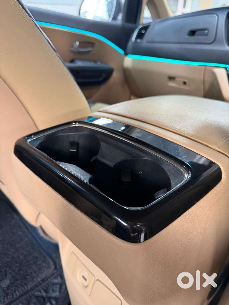 Kia Carnival Premium, 2022, Diesel