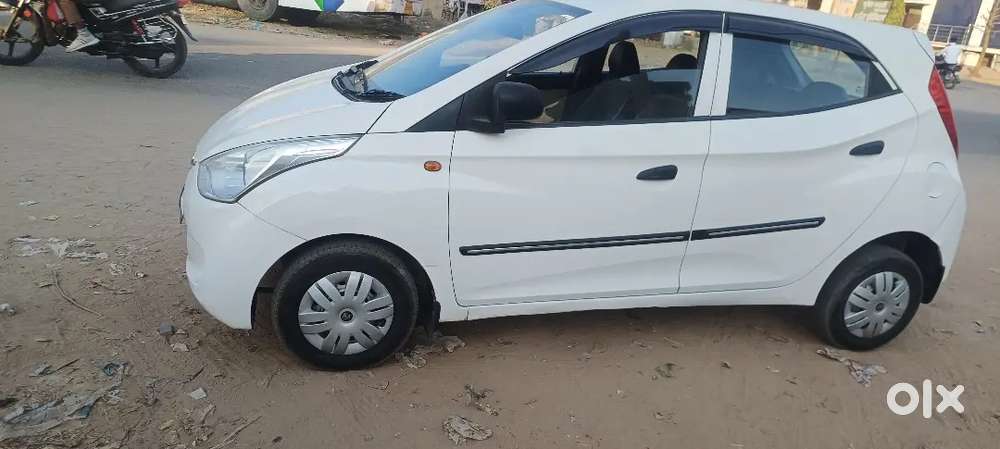 Hyundai Eon December 2011 Petrol Well Maintained