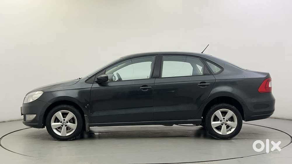 Skoda Rapid [ ] 1.6 Mpi Style Plus, 2016, Petrol