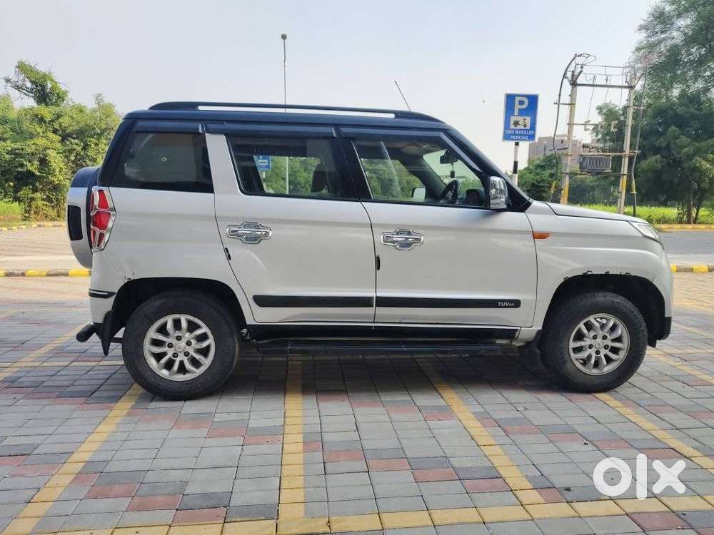 Mahindra Tuv 300 Mhawk100 T8 Dual Tone, 2018, Diesel