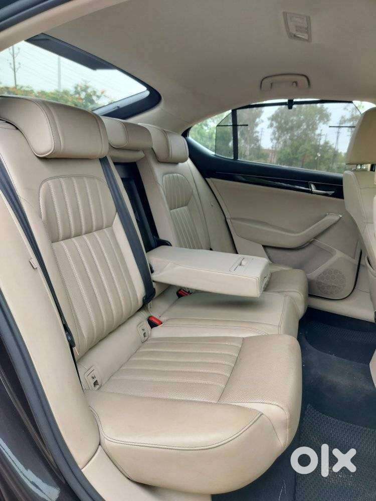 Skoda Superb 2.0 Tsi At L&k, 2021, Petrol