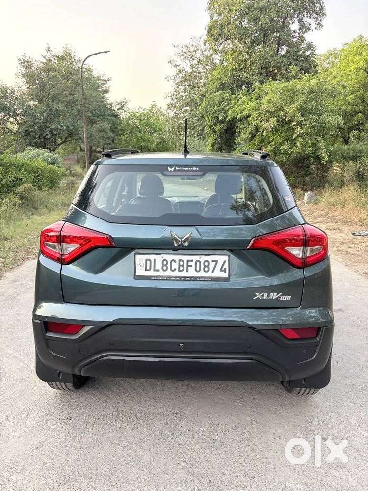 Mahindra Xuv300 W6, 2023, Petrol