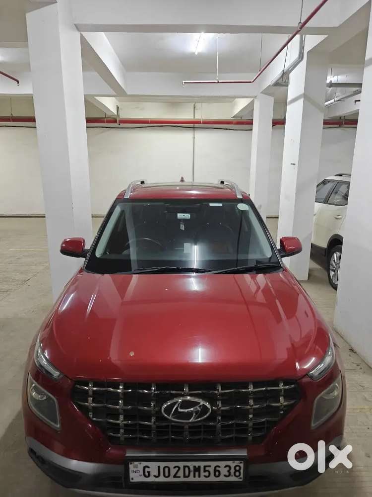 Hyundai Venue Diesel, Teacher's Car, Single Handedly Driven