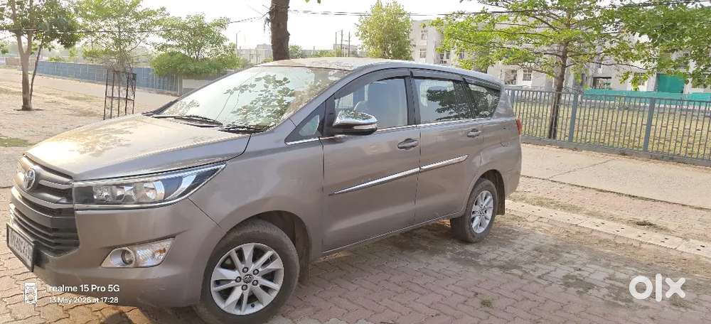 Toyota Innova Crysta 2017