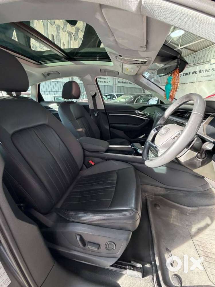 Audi E-tron 55, 2023, Electric