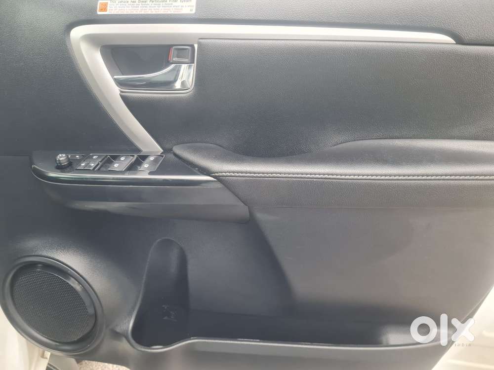 Toyota Fortuner [2021-ongoing] 2.8 2wd Diesel At, 2023, Diesel