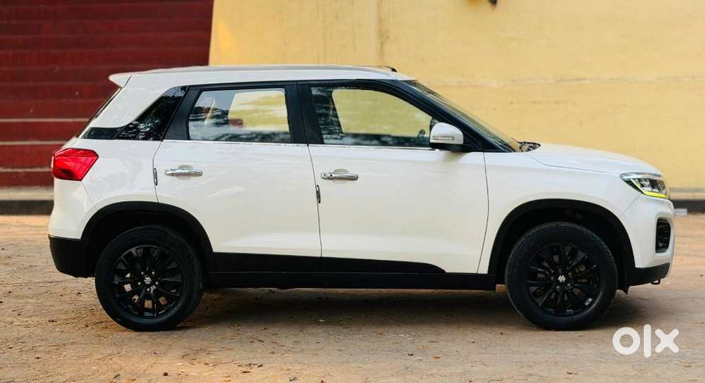 Maruti Suzuki Brezza 1.5 Zxi Smart Hybrid, 2020, Petrol