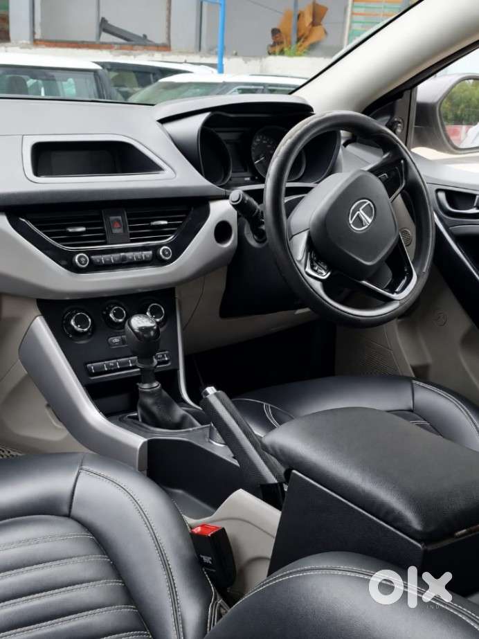 Tata Nexon 1.5 Revotorq Xm (s), 2018, Petrol