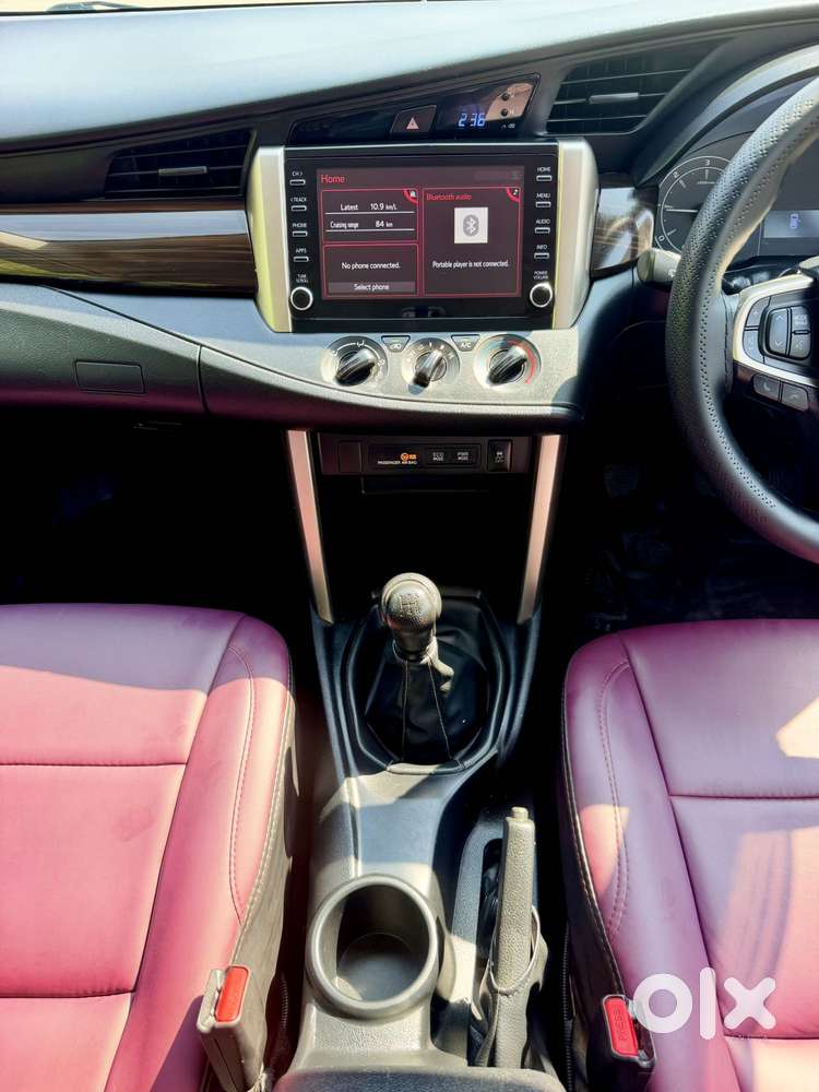 Toyota Innova Crysta [2020-ongoing] 2.4 Gx 7 Str, 2023, Diesel