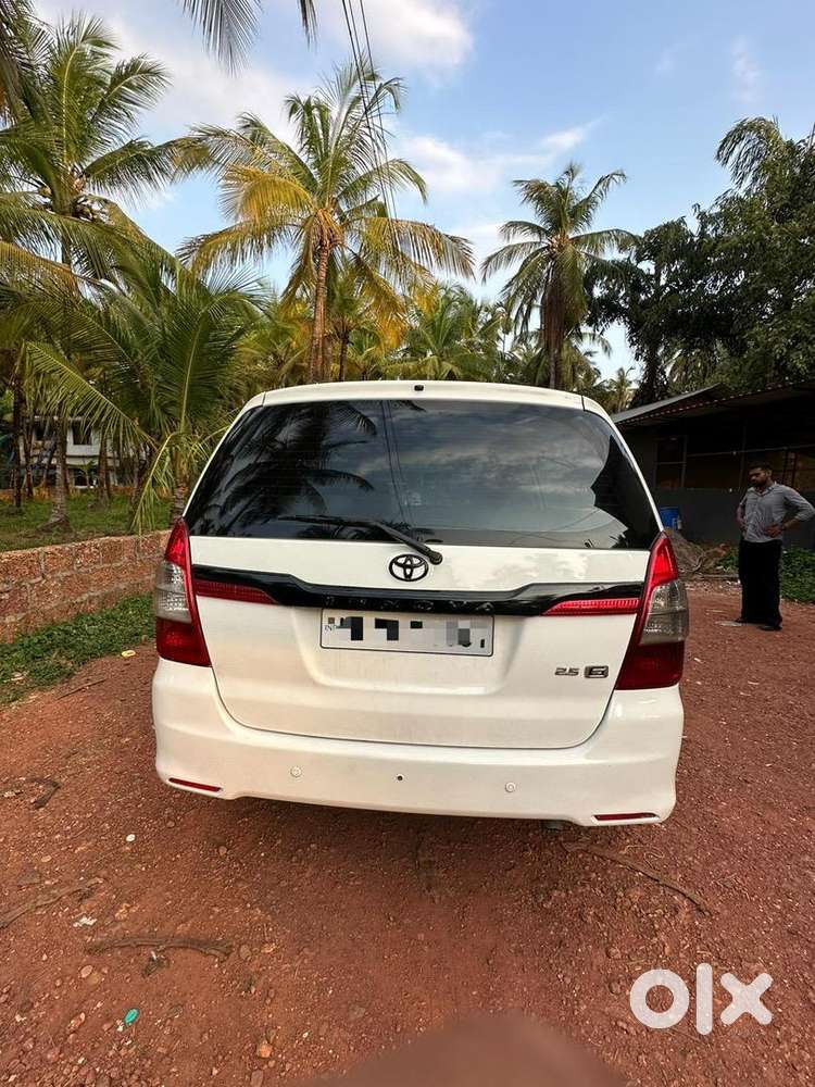 Toyota Innova 2015 Diesel Well Maintained