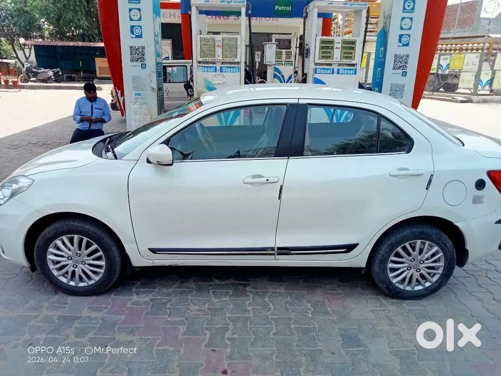 Non Accedental 
Full Original 
Petrol+cng Company Fitted