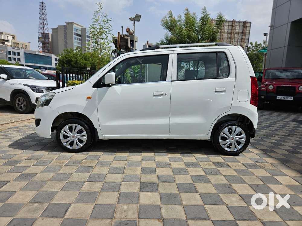 Maruti Suzuki Wagon R Vxi Optional, 2018, Petrol