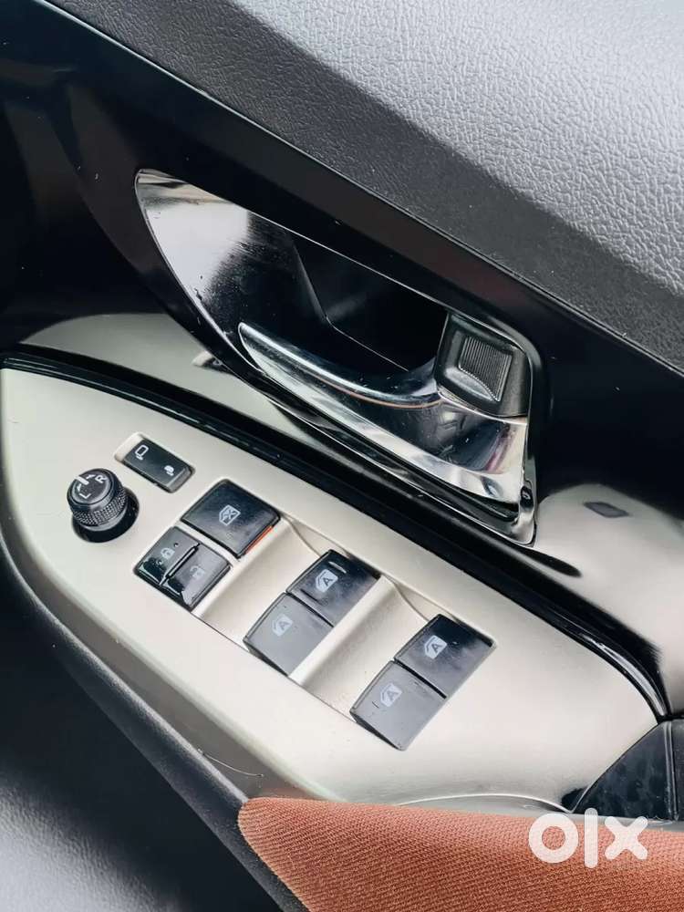 Toyota Innova Crysta [2020-ongoing] 2.4 Zx At 7 Str, 2021, Diesel