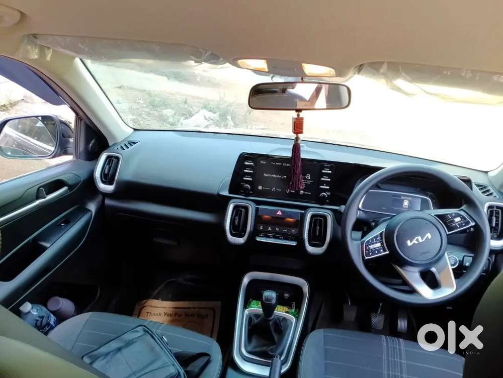 Kia Sonet 2024 Petrol Well Maintained