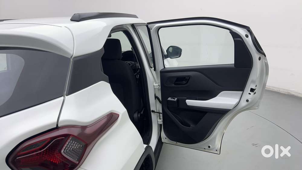 Tata Punch Pure, 2025, Petrol