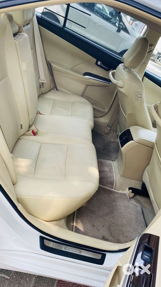 Toyota Camry Hybrid 2.5, 2017, Petrol