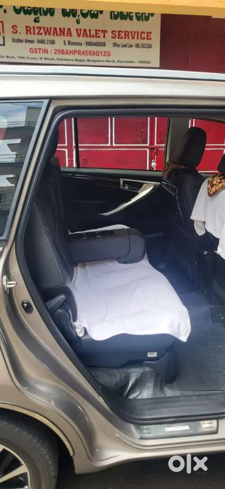 Toyota Innova Crysta 2024