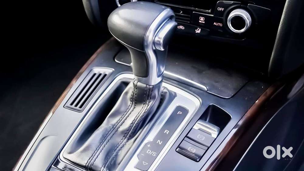 Audi A4 2.0 Tdi Premium With Sunroof, 2011, Diesel