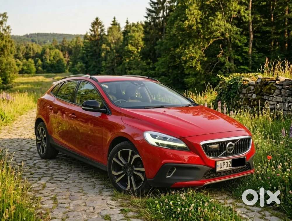 Volvo V40 Cross Country 2018 Diesel 58000 Km Driven