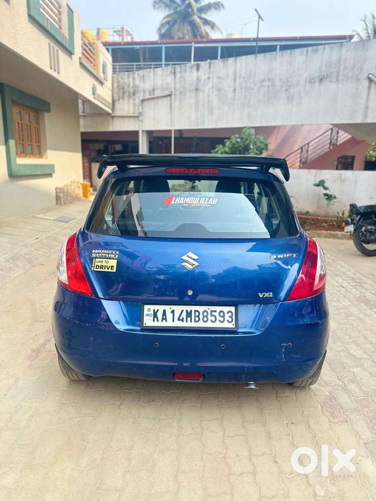 Maruti Suzuki Swift Vxi 1.2 Abs Bs-iv, 2013, Petrol